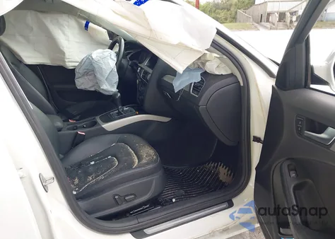 2011 Audi A4 2.0T Premium z USA, uszkodzony, nr VIN WAUAFAFL8BN033518